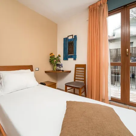 Hotel Oasi 3*